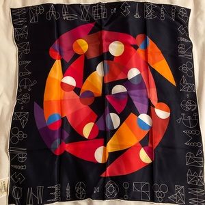 Hermès 100% Silk scarf 70cm